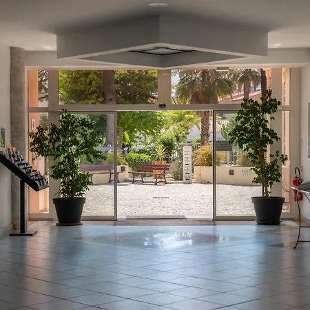 דירה T2 - Avec Piscine Garage Et Tennis *