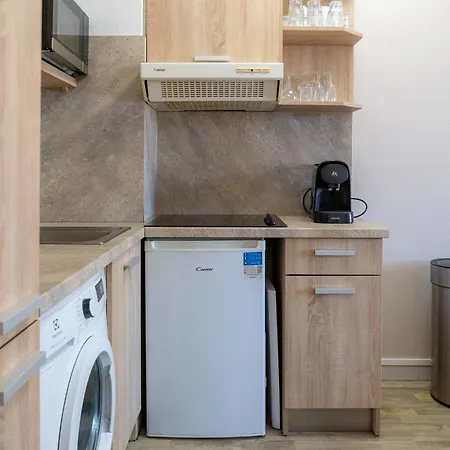 T2 - Avec Piscine Garage Et Tennis דירה *