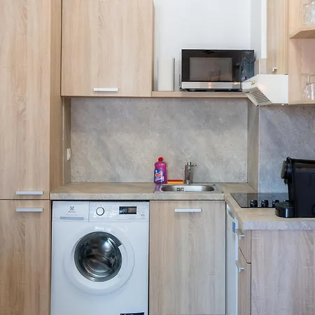 T2 - Avec Piscine Garage Et Tennis דירה