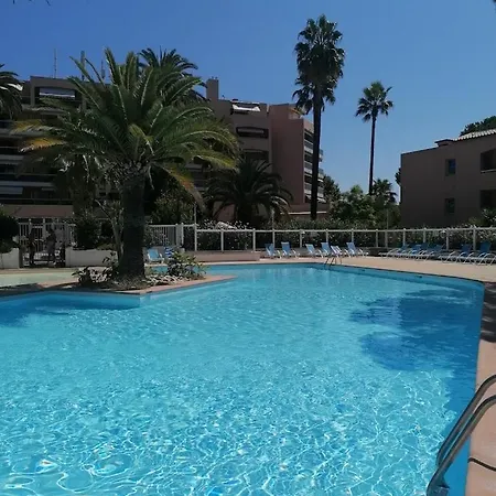 T2 - Avec Piscine Garage Et Tennis ואלאוריס